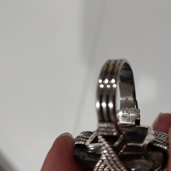 Labradorite & Sterling Silver Ring in size 7 - Picture 8 of 8